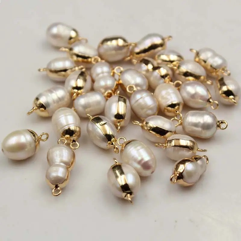 Perle d eau Douce Ronde+médaillon plaqué OR